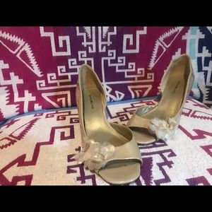 Bandolino heels